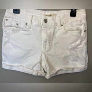 Levis Women’s White Zip Fly Mom Cuffed Distressed  Mid Length Denim Jean Sz 29